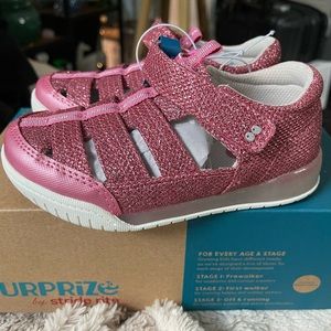 SURPRIZE by Stride Rite girls light up shoes Size 10